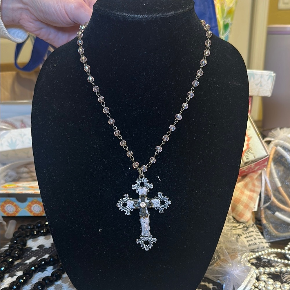Elegant Silver Cross Pendant Necklace